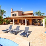 Mallorca Ferienhaus MA5645 Terrasse mit Liegen